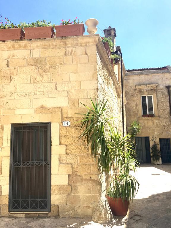 Chiesa Greca - Sit Rooms & Apartments Lecce Exterior foto